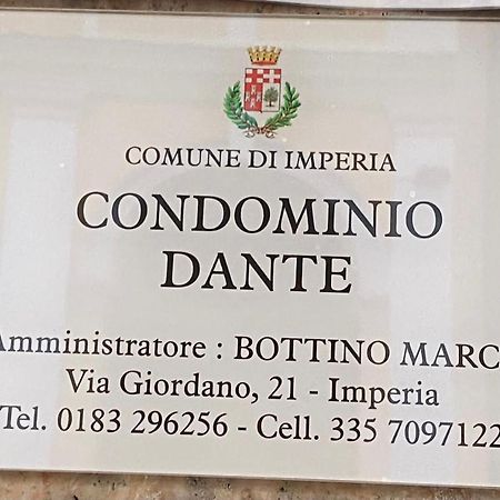 Casa Dante: Oneglia Centro-Marina-Spiagge Apartment Imperia Bagian luar foto