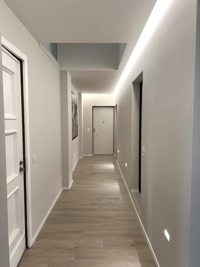 Casa Dante: Oneglia Centro-Marina-Spiagge Apartment Imperia Bagian luar foto