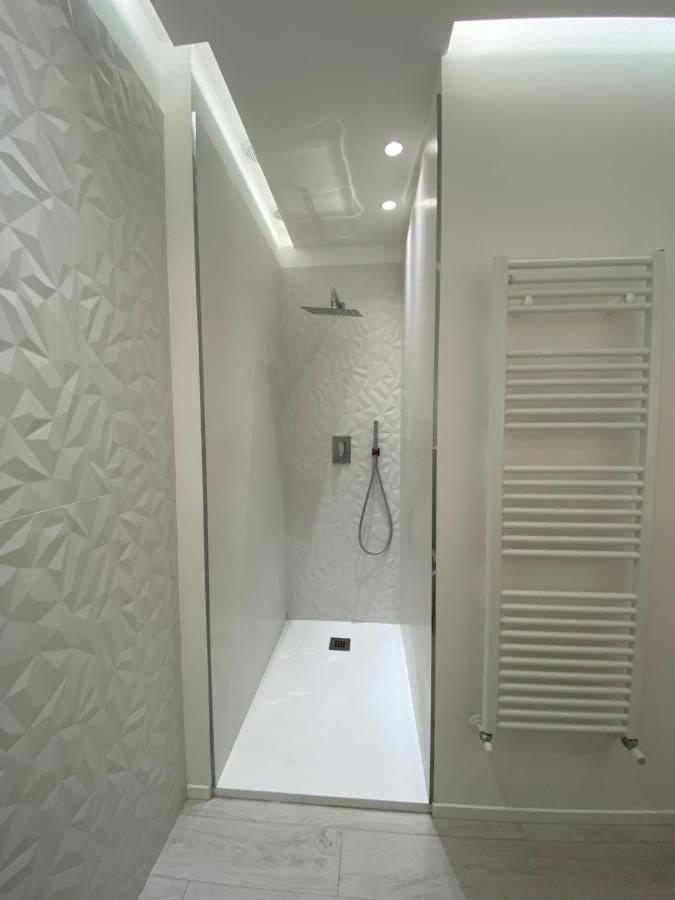 Casa Dante: Oneglia Centro-Marina-Spiagge Apartment Imperia Bagian luar foto